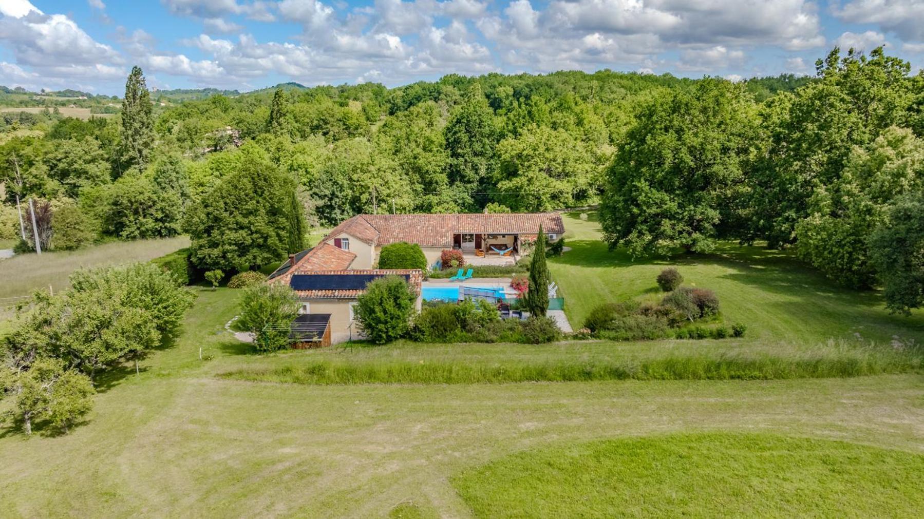 Gites La Bakenia Villeneuve-sur-Lot Zewnętrze zdjęcie